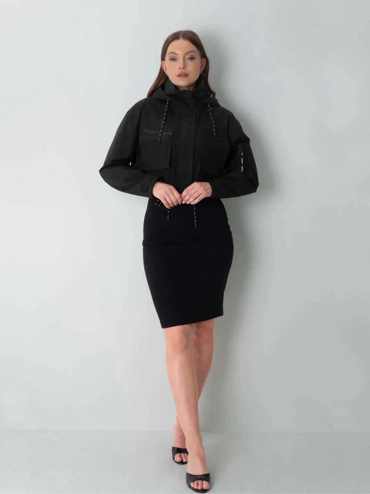 Chaqueta impermeable corta con capucha STM-TEX™