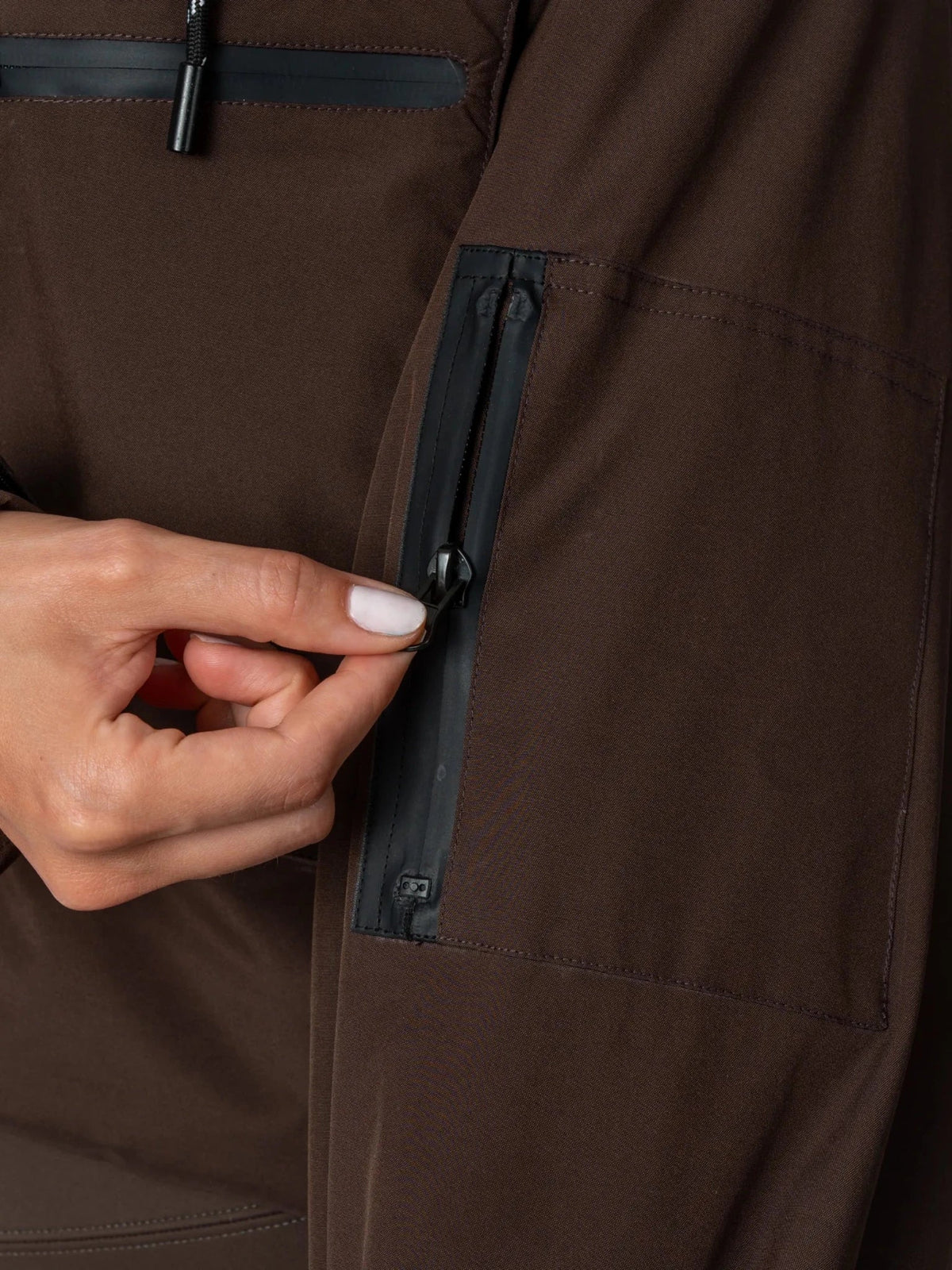 Chaqueta impermeable corta con capucha STM-TEX™