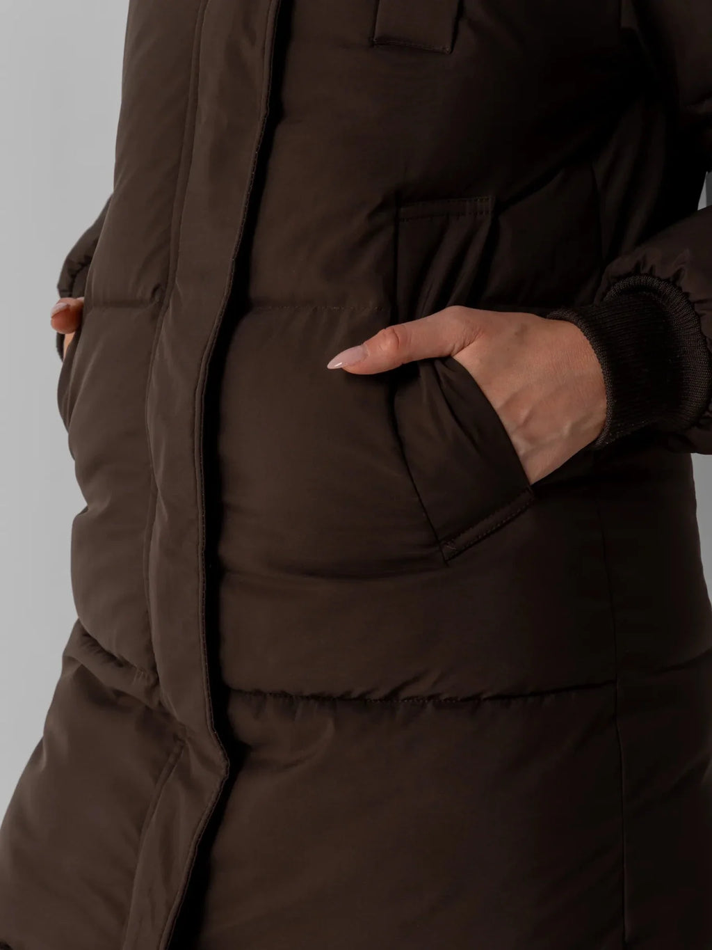 Chaqueta acolchada larga clásica WarmCore™ con forro de piel sintética